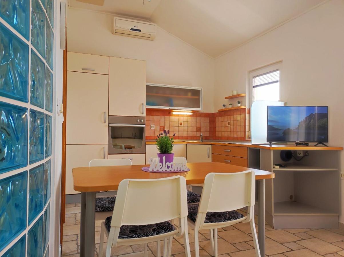Lavanda Apartment Krk Town Exterior photo