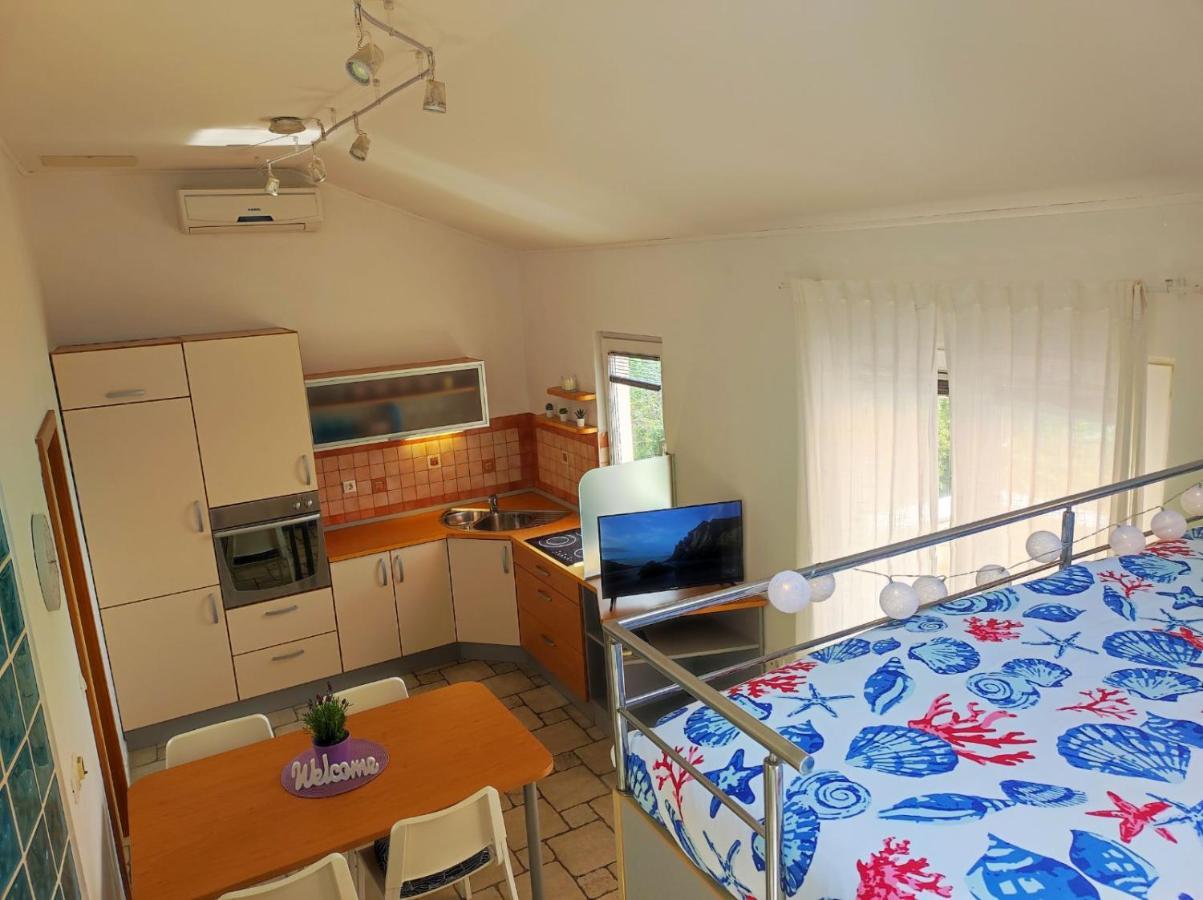 Lavanda Apartment Krk Town Exterior photo